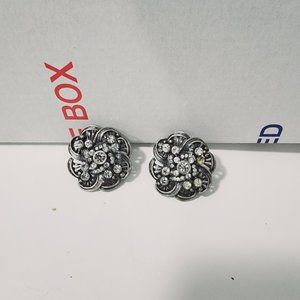 Vintage clip on earrings stubbed silver